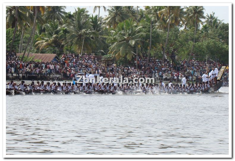 Boats at nehru trophy 3