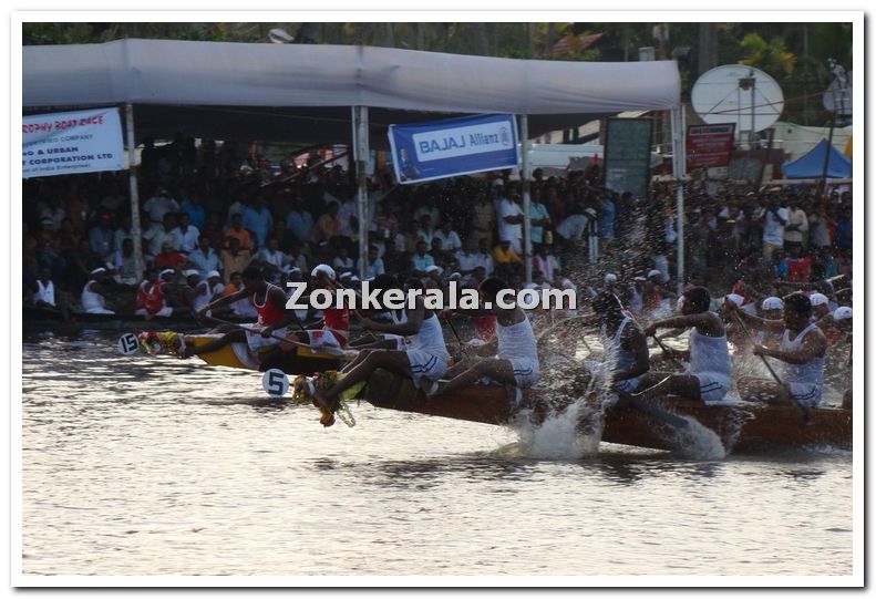 Boats at nehru trophy 8