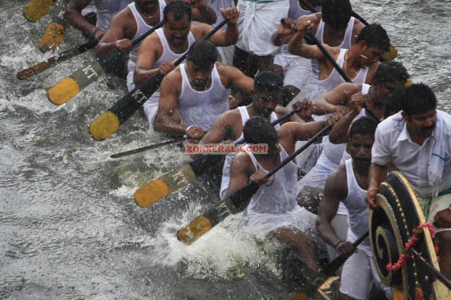 Payipad boat race photo3