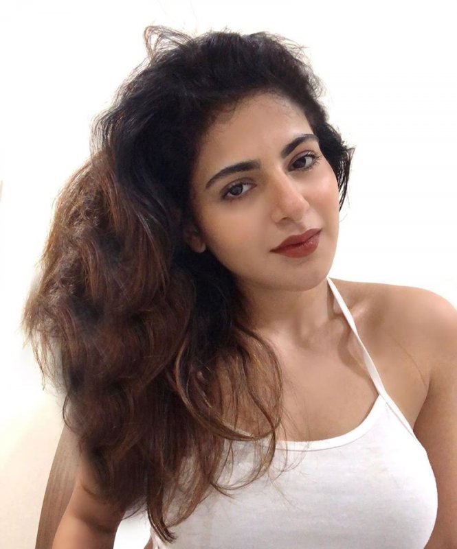 Malayalam Movie Actress Iswarya Menon 2020 Galleries 7577