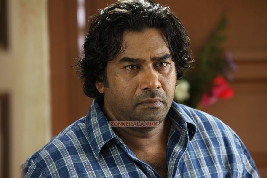 Biju Menon In 3 Dots 296