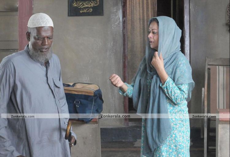 Salim Kumar And Zareena Wahab 4