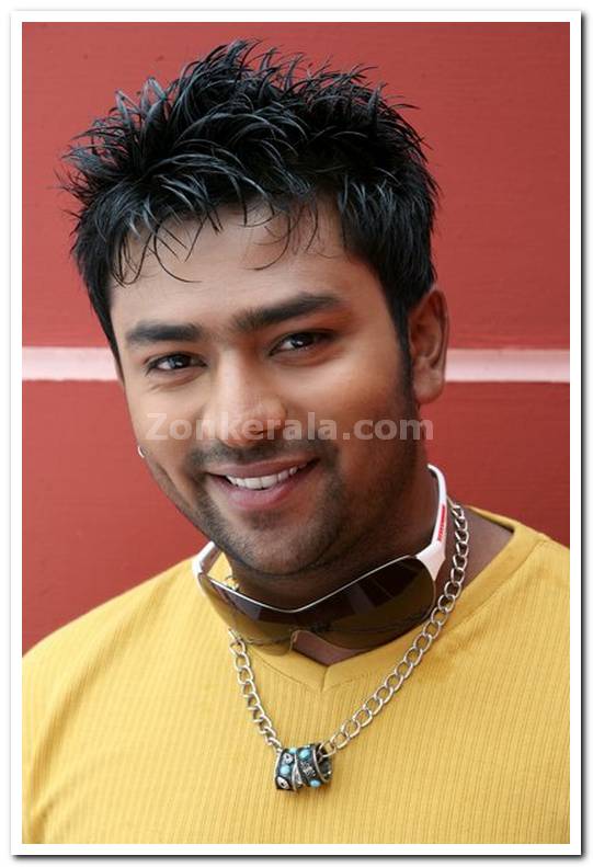 Santhanu Still 19