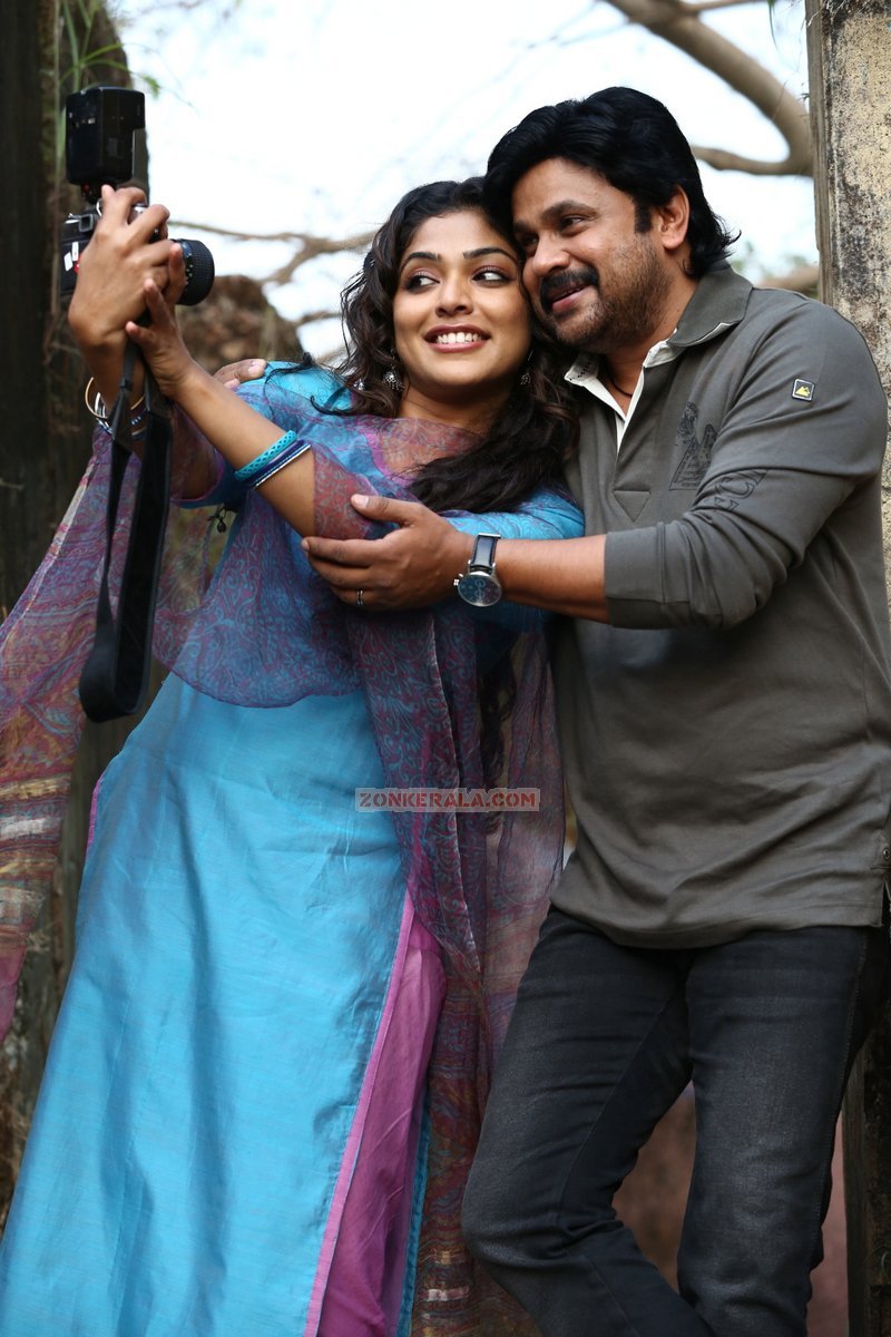 Rima Kallingal And Dileep 189