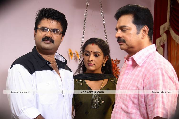 Female Unnikrishnan Movie Still 3