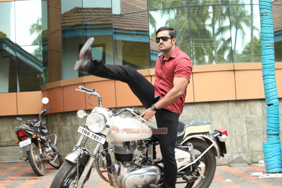 Unni Mukundan In Gangs Of Vadakkumnathan 426