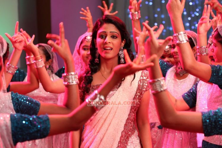 Malavika Wales In Innanu Aa Kalyanam 771