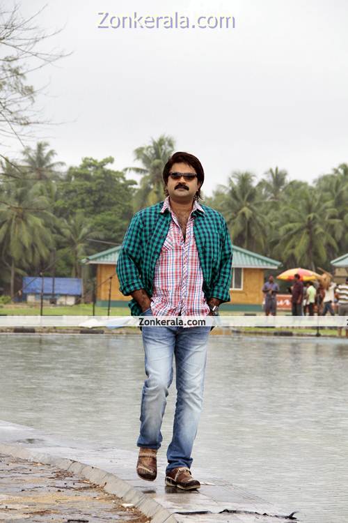 Actor Anoop Menon Photo