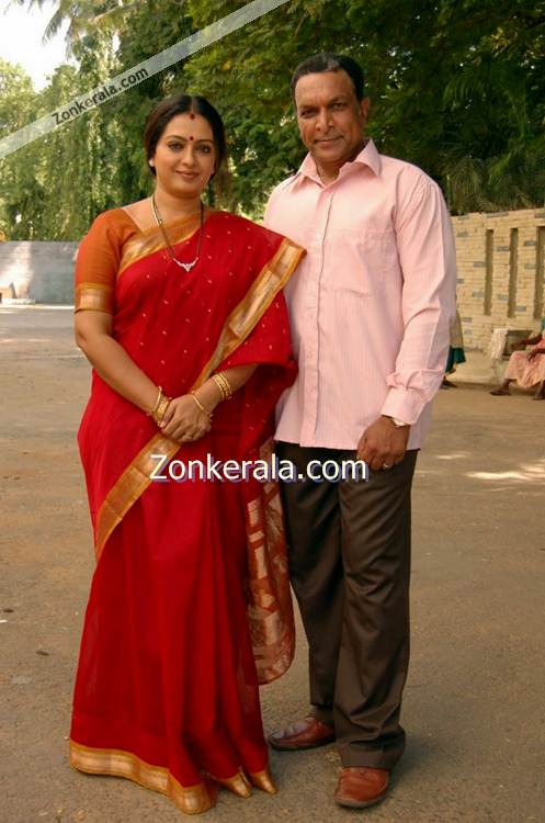 Seetha And Nasser In Kochi Movie 2