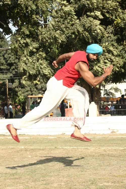 Unni Mukundan In Mallu Singh 609