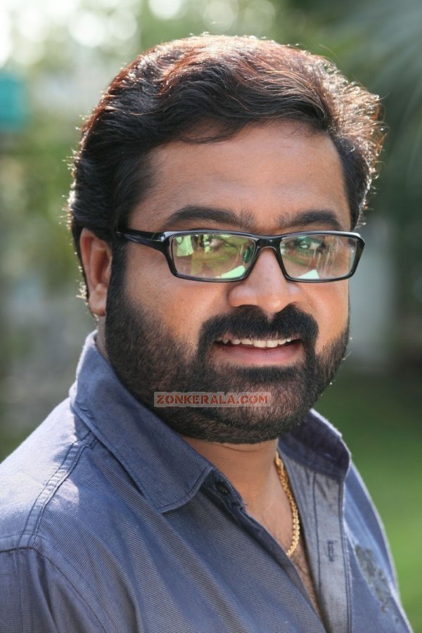 Arun Ghosh In Miss Lekha Tharoor Kaanunnathu 479