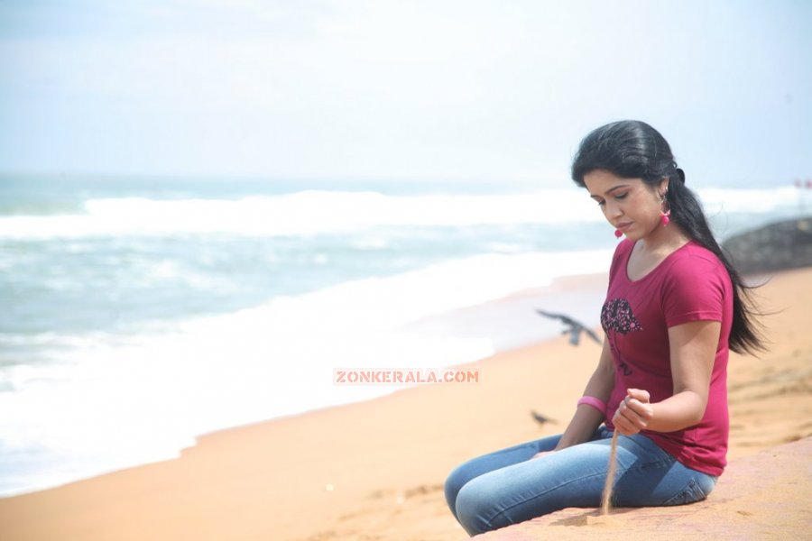 Otta Oruthiyum Shariyalla Stills 9533