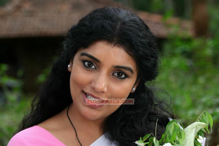 Actress Swetha Menon In Parudeesa 683