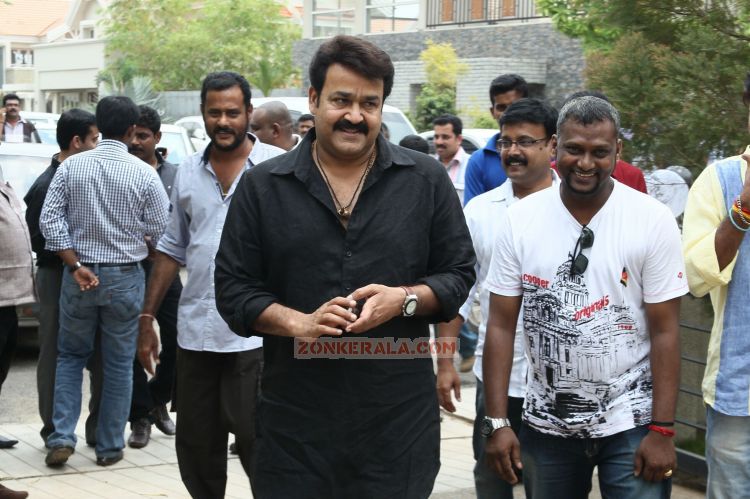 Mohanlal At Spirit Movie Location 856