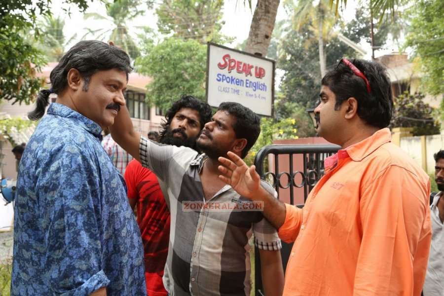 Suresh Gopi Anoop Menon The Dolphin Bar Location 341