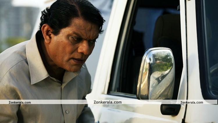 Jagathy Sreekumar In The Train  4