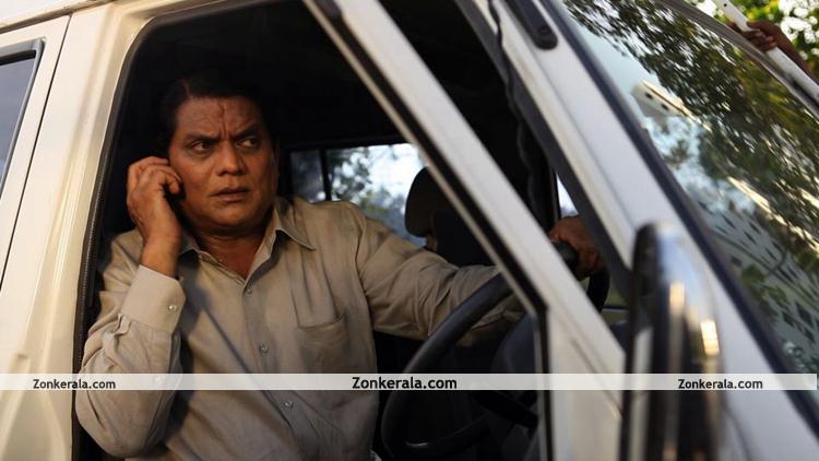 Jagathy Sreekumar In The Train  6