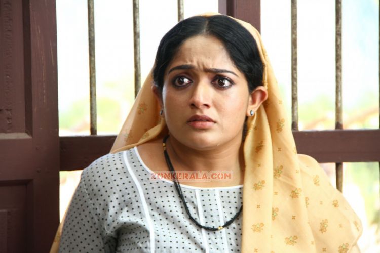 Kavya Madhavan Pic Vellari Pravinte Changathi 677