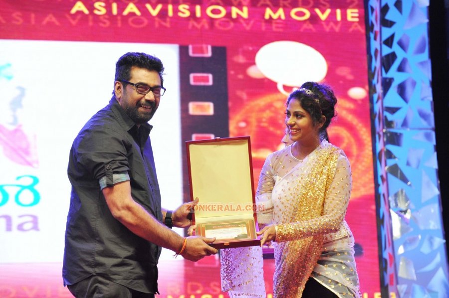 Biju Menon And Poornima Indrajith At Asiavision Movie Awards 2013 663