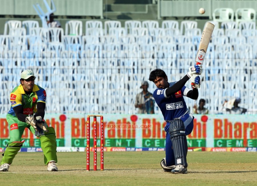 Ccl 3 Kerala Strikers Vs Karnataka Bulldozers 2493