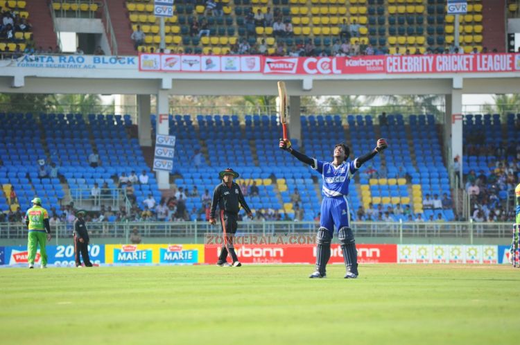 Karnataka Bulldozers Vs Kerala Strikers 8630