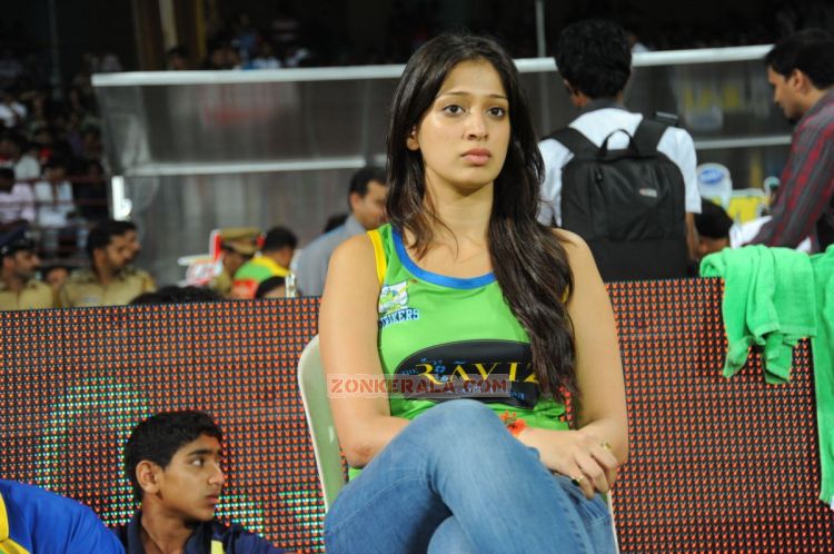 Kerala Strikers Vs Mumbai Heroes Stills 620