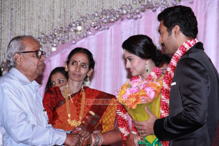 Prasanna Sneha Reception Stills 2326