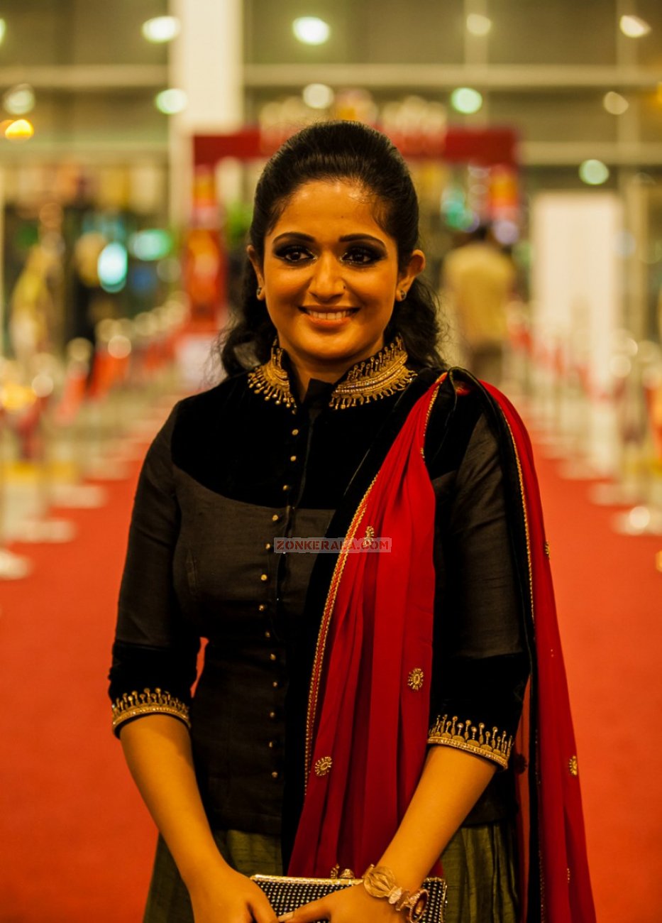 Actress Kavya Madhavan At Siima 2013 760