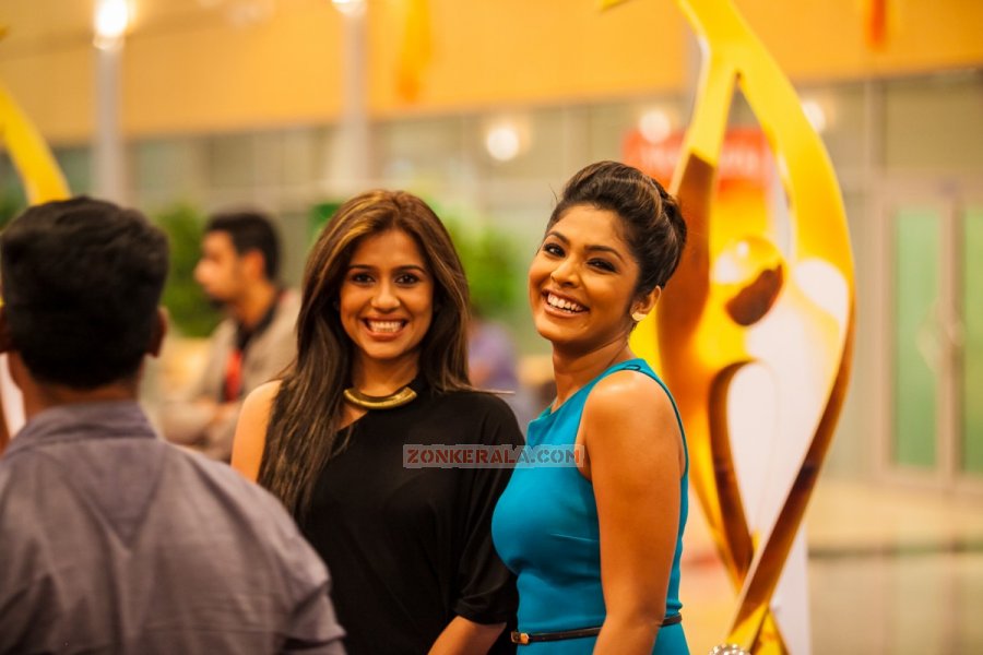 Renjini Haridas Rima Kallingal At Siima 2013 450