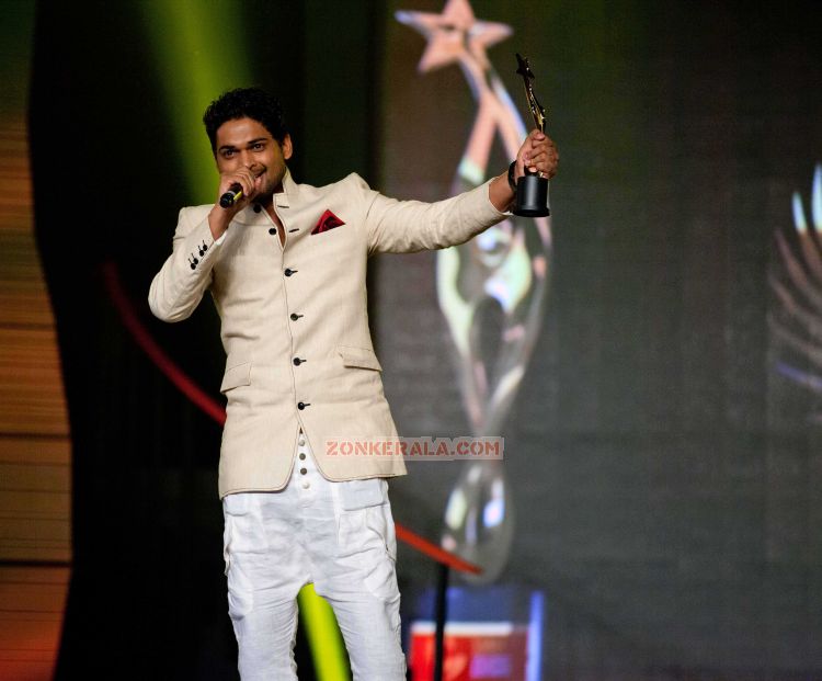 Ajmal With Siima Award 686