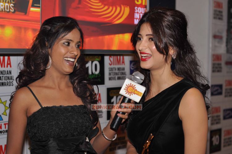 Shruthi Haasan At Siima Awards 241